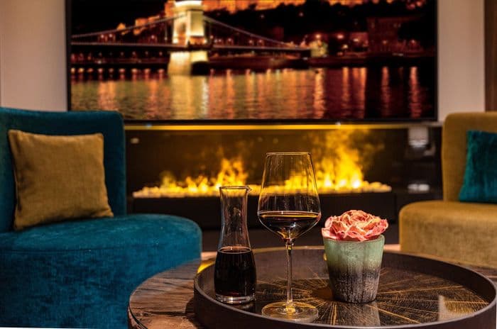 Amadeus River Cruises - Amadeus Star - Entertainment - Bar River Terrace 5.jpg